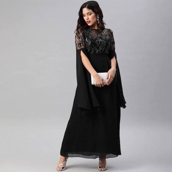 http://631760.leandytrade-hk.tech/products/black-embellished-slit-sleeves-maxi-dress