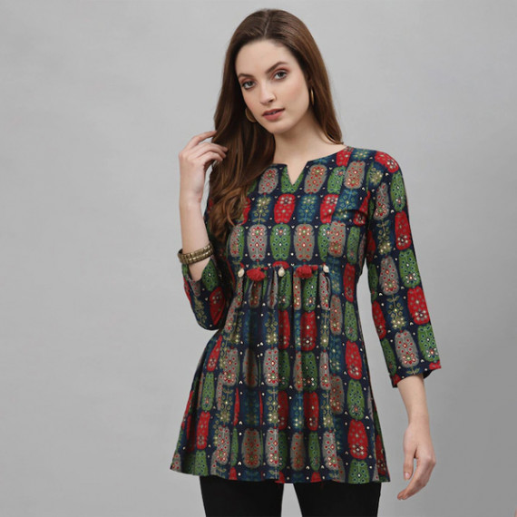 http://631760.leandytrade-hk.tech/products/blue-green-viscose-rayon-printed-tunic