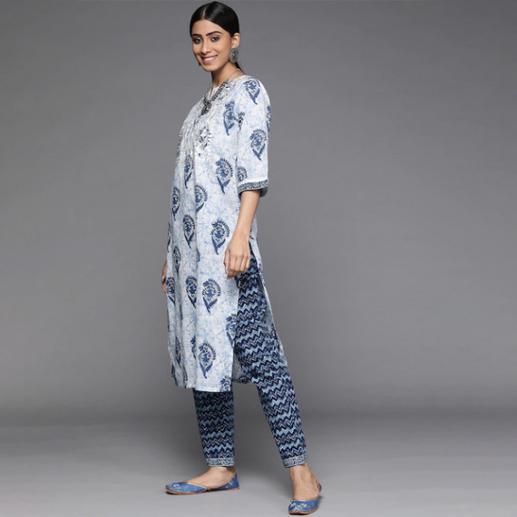 http://631760.leandytrade-hk.tech/products/women-white-paisley-motifs-printed-pure-cotton-kurta-with-trousers-with-dupatta