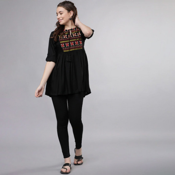 http://631760.leandytrade-hk.tech/products/women-black-solid-tunic