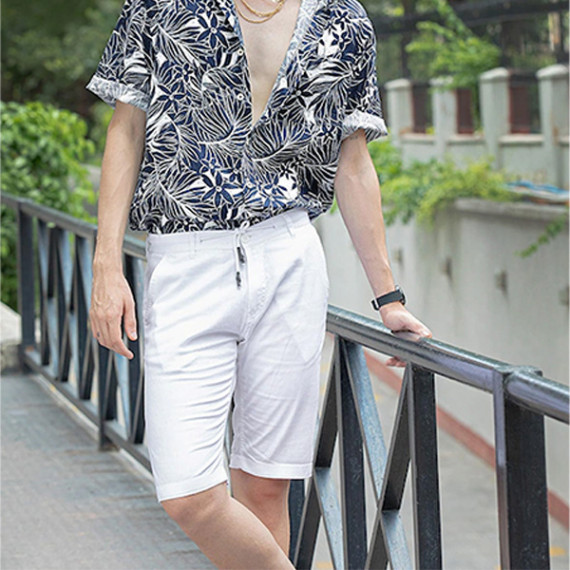 http://631760.leandytrade-hk.tech/products/men-white-solid-slim-fit-regular-shorts