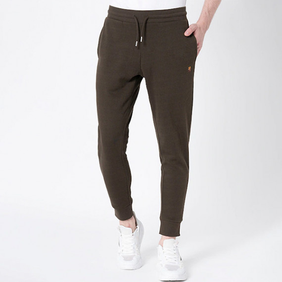 http://631760.leandytrade-hk.tech/products/men-olive-solid-joggers