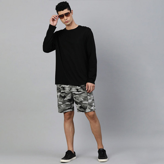 http://631760.leandytrade-hk.tech/products/men-charcoal-grey-camouflage-printed-pure-cotton-cargo-shorts