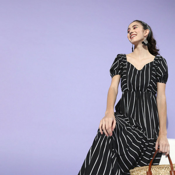 http://631760.leandytrade-hk.tech/products/black-white-striped-crepe-maxi-dress