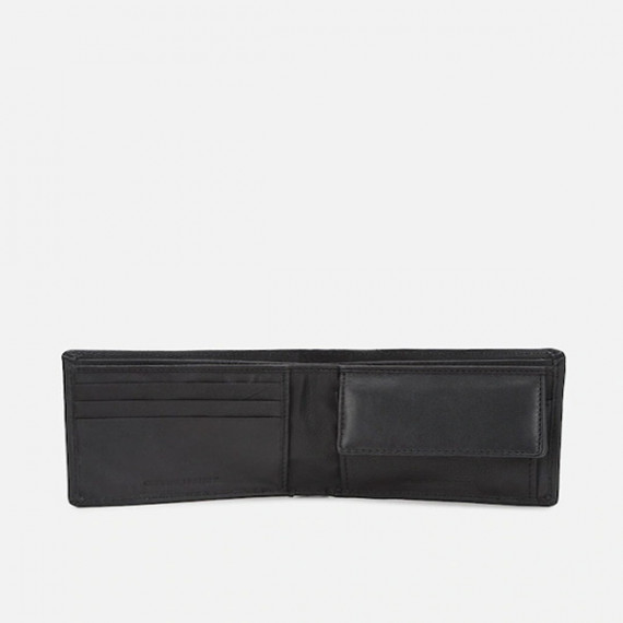 http://631760.leandytrade-hk.tech/products/men-textured-two-fold-leather-wallet